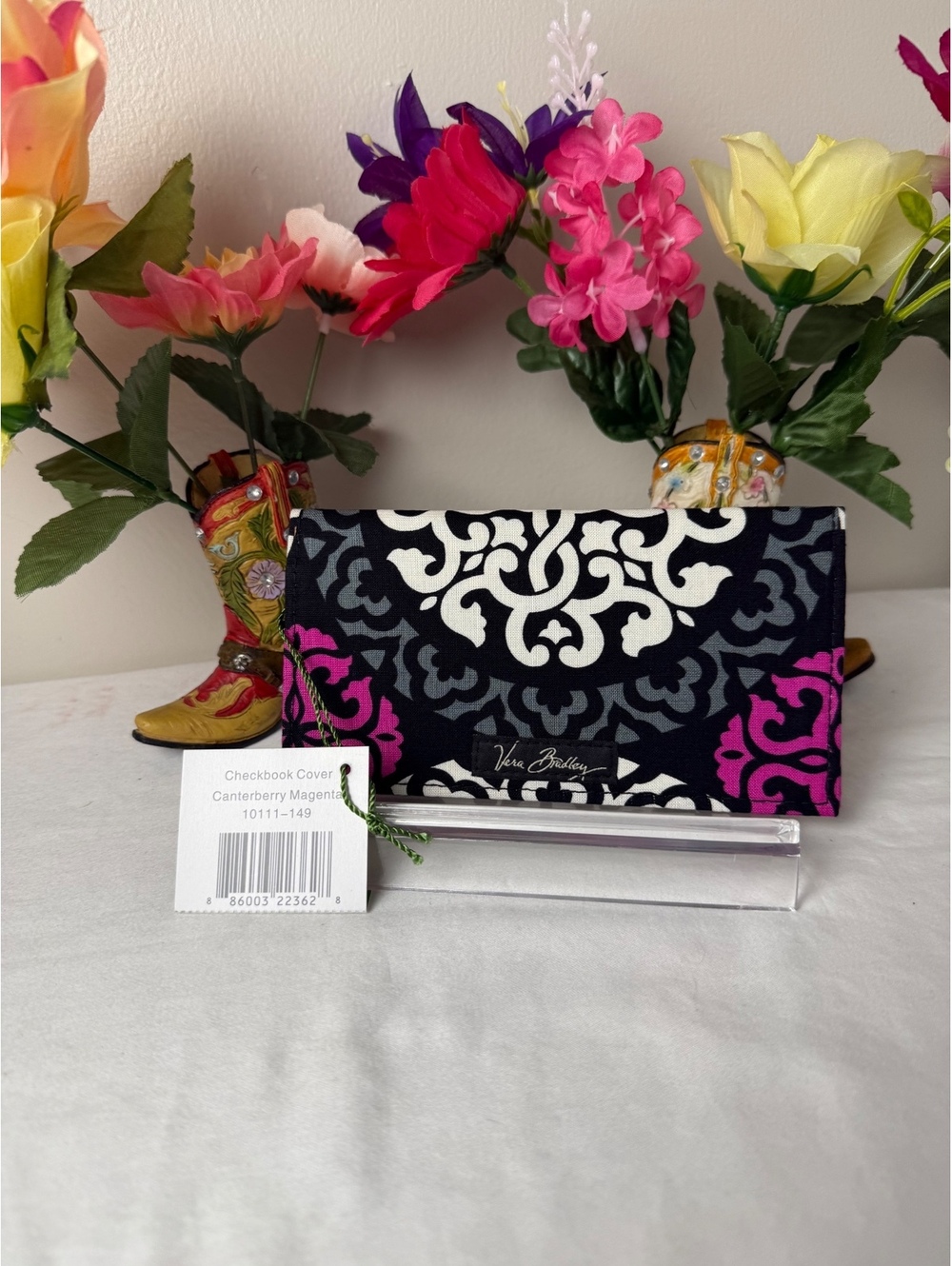NWT Vera Bradley Canterberry Magenta Checkbook Cover – Retired Pattern